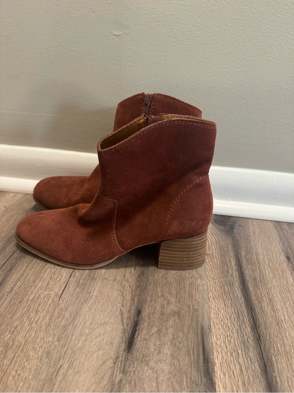 Lucky Brand Suede Ankle Booties in Rust Brown
